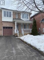 97 Gail Parks Crescent in Newmarket, ON - Building Photo