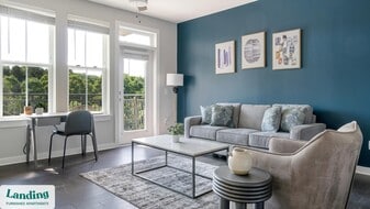 6025 Riverview Rd SE in Mableton, GA - Building Photo