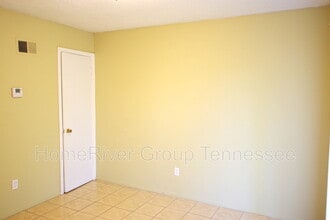 3433 Barbwood Dr in Memphis, TN - Building Photo - Building Photo