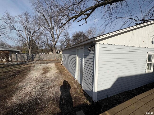 705 E Marietta Ave in Peoria Heights, IL - Building Photo - Building Photo