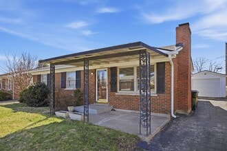 2147 Palms Dr in Lexington, KY - Building Photo - Building Photo