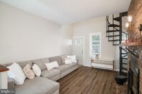 807 S 18th St, Unit 1403 in Philadelphia, PA - Building Photo - Building Photo