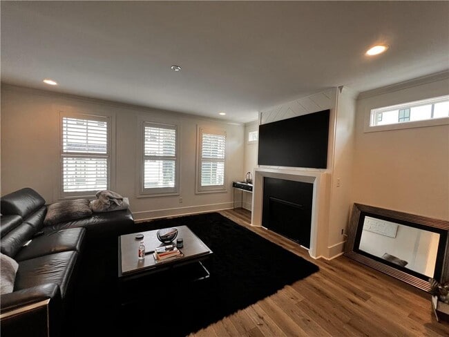 5871 Westin Rd in Sandy Springs, GA - Building Photo - Building Photo