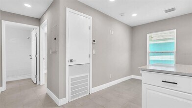 2651 2nd Ave S in St. Petersburg, FL - Building Photo - Building Photo