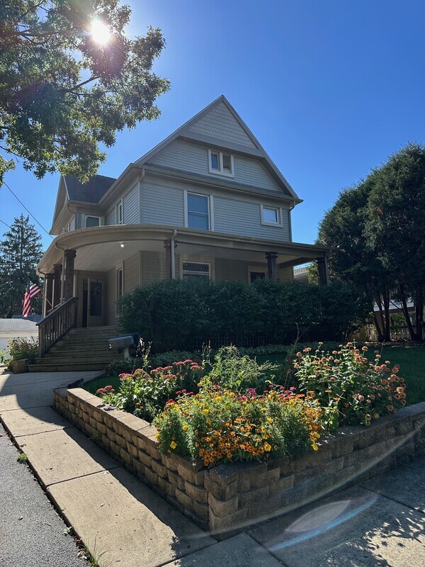 property at 226 Griffing Ave