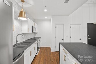 310 Arlington Ave in Charlotte, NC - Building Photo - Building Photo