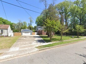 7928 Pythian Ave in Norfolk, VA - Building Photo