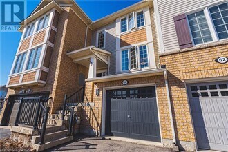 64 Ohara Ln in Hamilton, ON - Building Photo - Building Photo