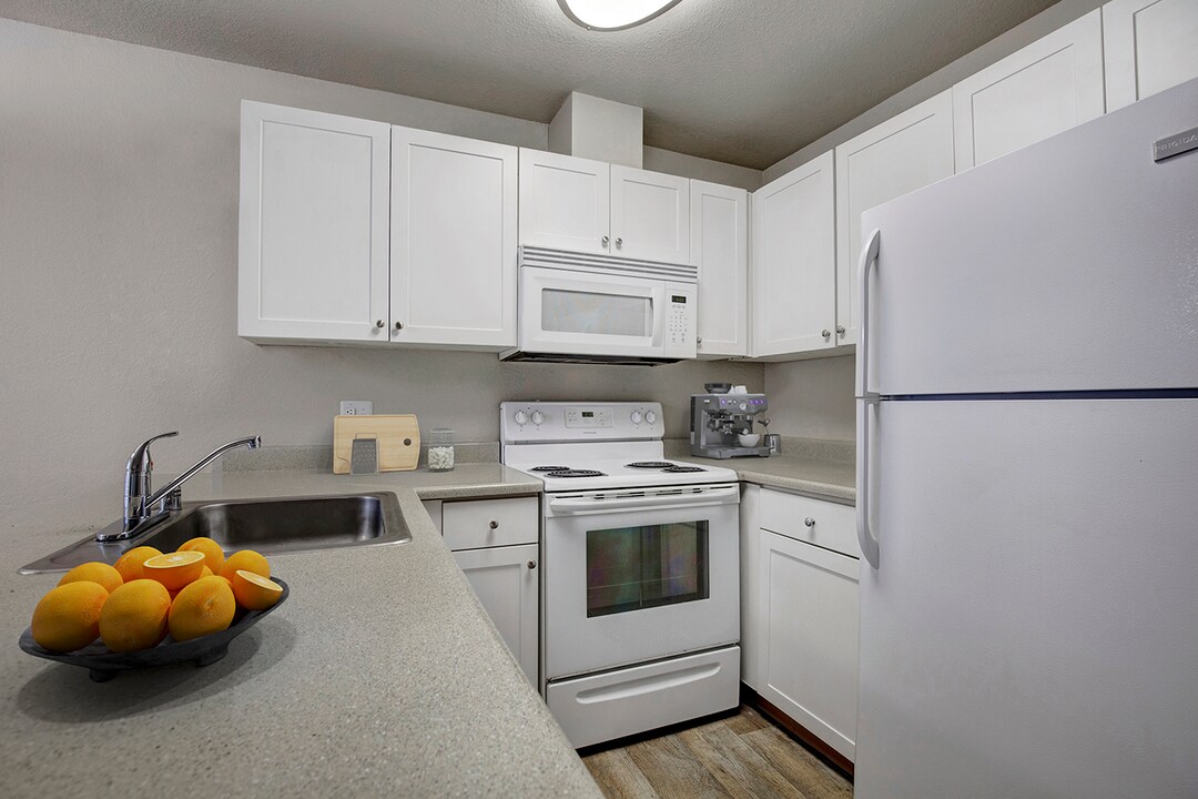 On the Green Apartment Homes in Mukilteo, WA - Building Photo