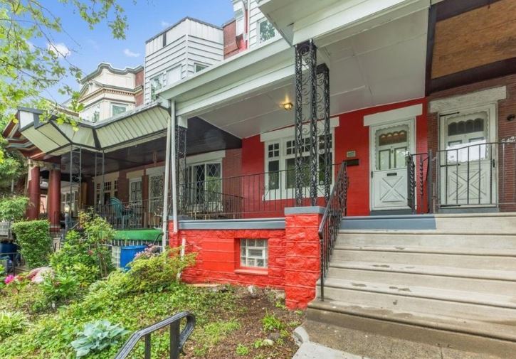 5425 Cedar Ave in Philadelphia, PA - Building Photo