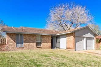 15910 Blueridge Rd in Missouri City, TX - Building Photo - Building Photo