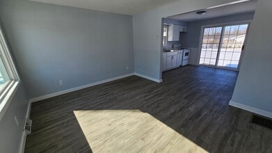 1303-1305-1305 Wolford Rd in Mansfield, OH - Building Photo - Building Photo