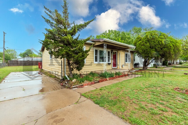 2328 W Crawford St in Wichita, KS - Foto de edificio - Building Photo