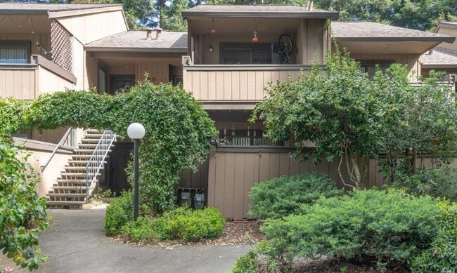 property at 30 Arbor Ct