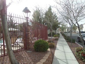 10382 Cherry Brook St in Las Vegas, NV - Building Photo - Building Photo