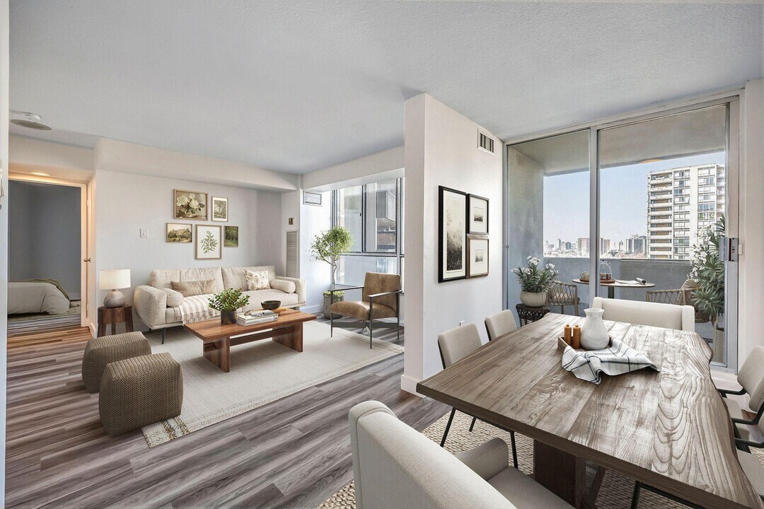 Altair in Toronto, ON - Building Photo