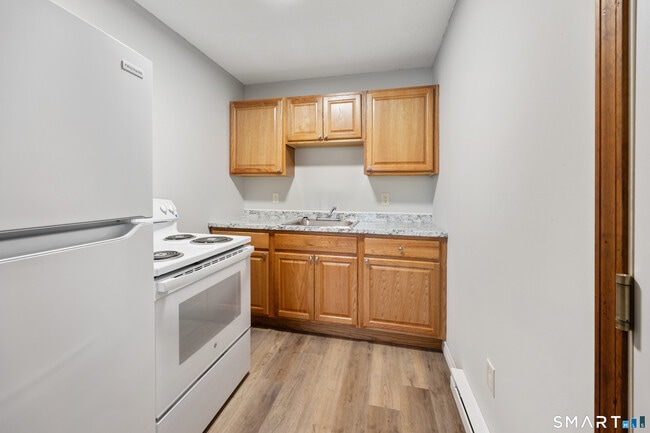 46 N Cherry St in Wallingford, CT - Building Photo - Building Photo