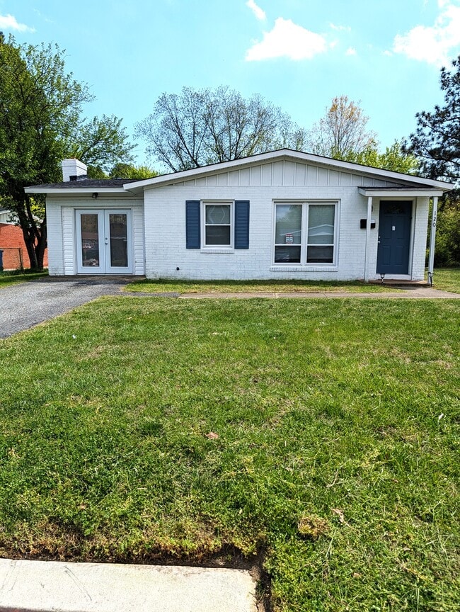 120 Jenness Ln in Newport News, VA - Building Photo - Building Photo