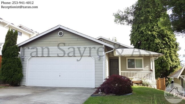 property at 1105 E 53rd St