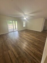 5138 Greenville Loop Rd in Wilmington, NC - Building Photo - Building Photo