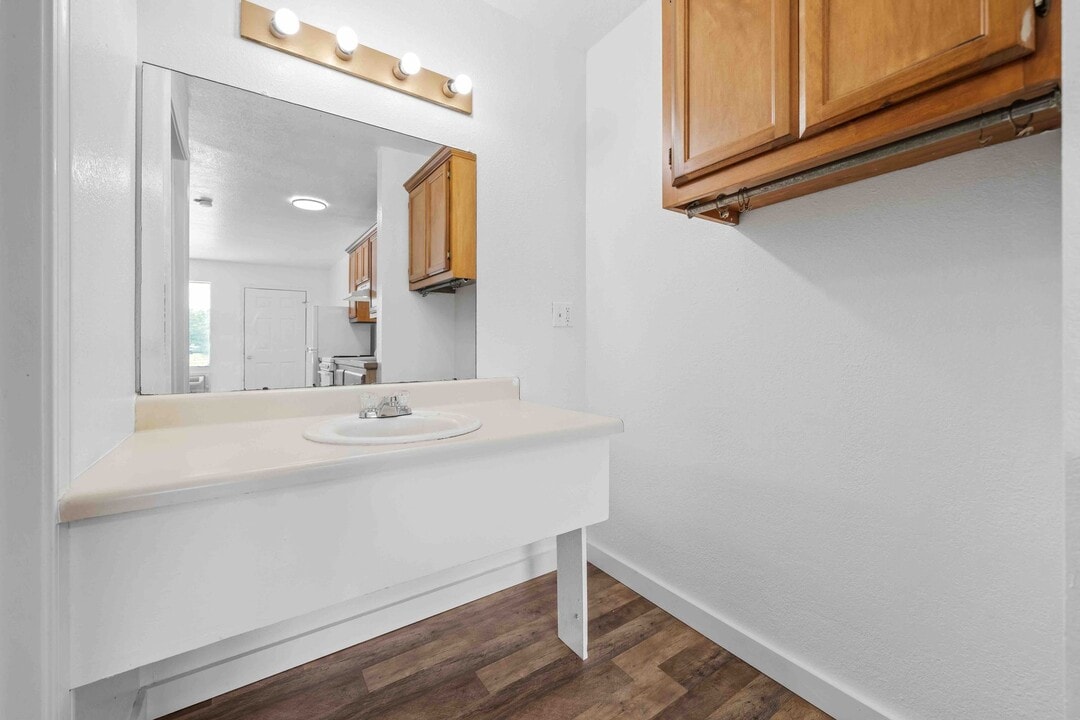 Welcome to Modern Living in Waldron, AR - Building Photo