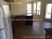 445 E Camino Del Abeto in Sahuarita, AZ - Building Photo - Building Photo