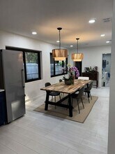 1601 S Shade Ave in Sarasota, FL - Building Photo - Building Photo