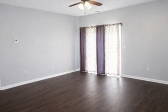 9118 Clubhouse Dr in Delmar, MD - Building Photo - Building Photo