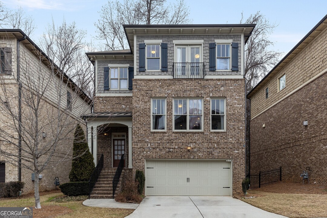 926 Canterbury Ln NE in Atlanta, GA - Building Photo