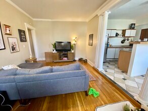 5 Braemore Rd, Unit 2 in Boston, MA - Foto de edificio - Building Photo