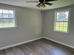 327 Pegues Rd in Longview, TX - Building Photo - Building Photo