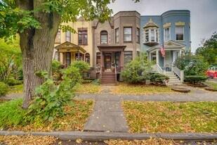 315 S Maple Ave, Unit 1 in Oak Park, IL - Building Photo