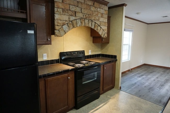 12180 Co Rd 91 in Lillian, AL - Building Photo - Building Photo