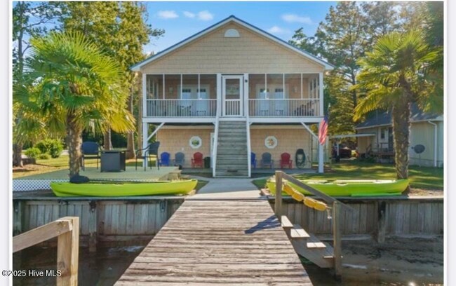 2743 Waccamaw Shores Rd in Lake Waccamaw, NC - Building Photo - Building Photo