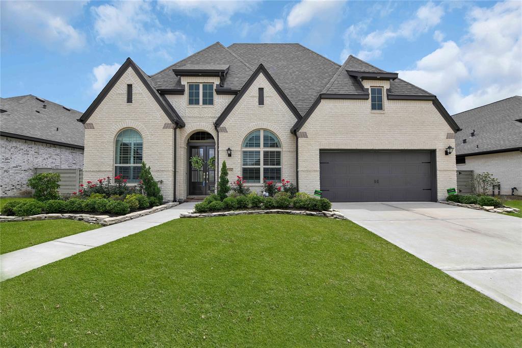 2114 Plum Creek Dr in Manvel, TX - Building Photo