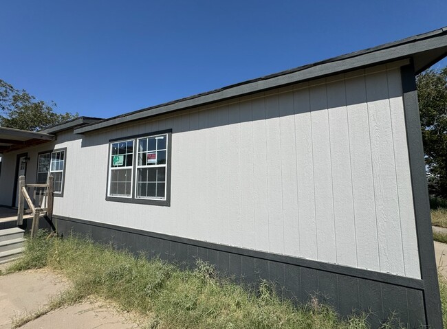 2500 N Stockton Ave in Odessa, TX - Foto de edificio - Building Photo