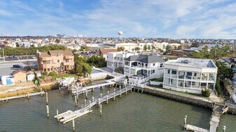 8407 Wellington Ave in Margate City, NJ - Building Photo