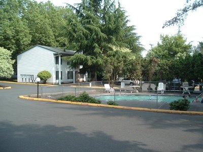 Jamestowne Plaza in West Linn, OR - Building Photo - Building Photo