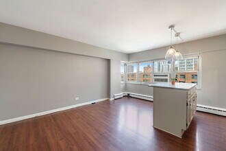 4970 N Marine Dr in Chicago, IL - Building Photo - Building Photo