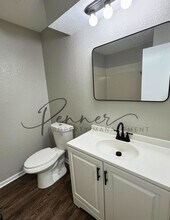 705 NE Ball Dr in Lee's Summit, MO - Building Photo - Building Photo