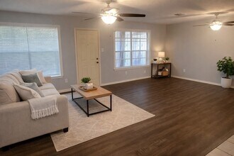 1202 Twining Oaks Ln in Missouri City, TX - Building Photo - Building Photo