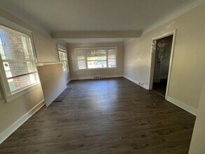 761 N Chevrolet Ave in Flint, MI - Building Photo - Building Photo