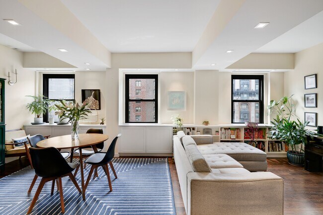 2166 Broadway in New York, NY - Building Photo - Building Photo