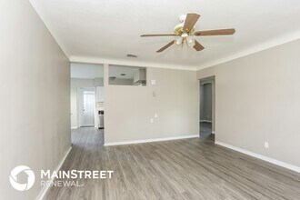 3032 40th Ave N in St. Petersburg, FL - Foto de edificio - Building Photo
