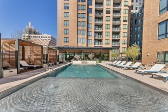 The Continental Residences in San Antonio, TX - Building Photo - Building Photo