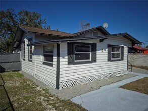 3104 E Ellicott St in Tampa, FL - Building Photo - Building Photo