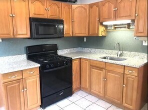 12 Raymond Ave, Unit #1 in Somerville, MA - Building Photo - Building Photo