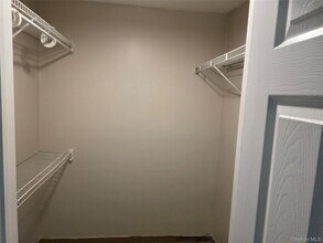 4 Hudson Heights Dr in Poughkeepsie, NY - Building Photo - Building Photo