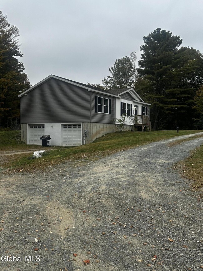 1477 Plank Rd in Petersburgh, NY - Building Photo - Building Photo