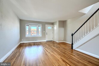 817 N Marlyn Ave in Essex, MD - Building Photo - Building Photo